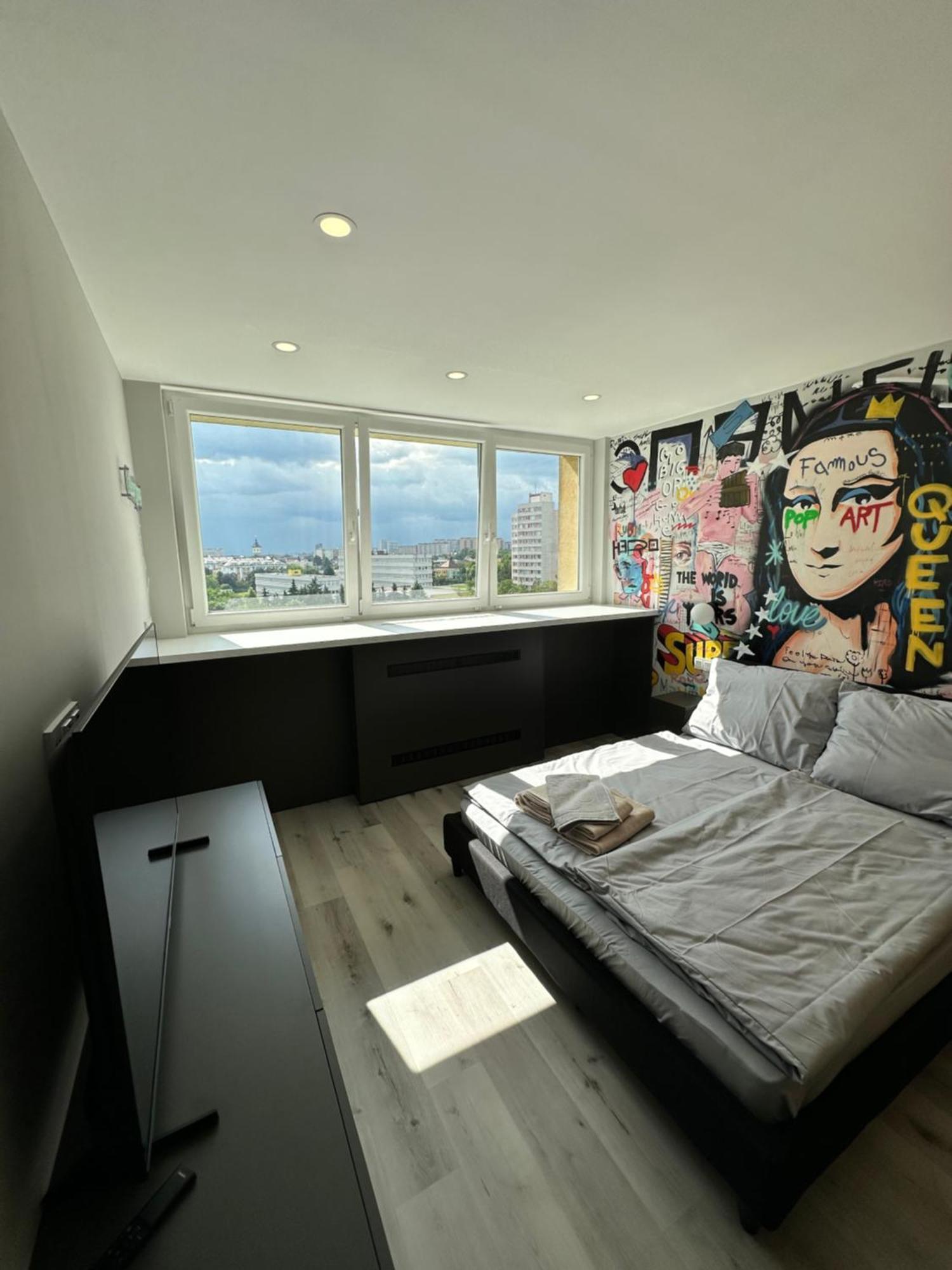Ios Artprg Apartment