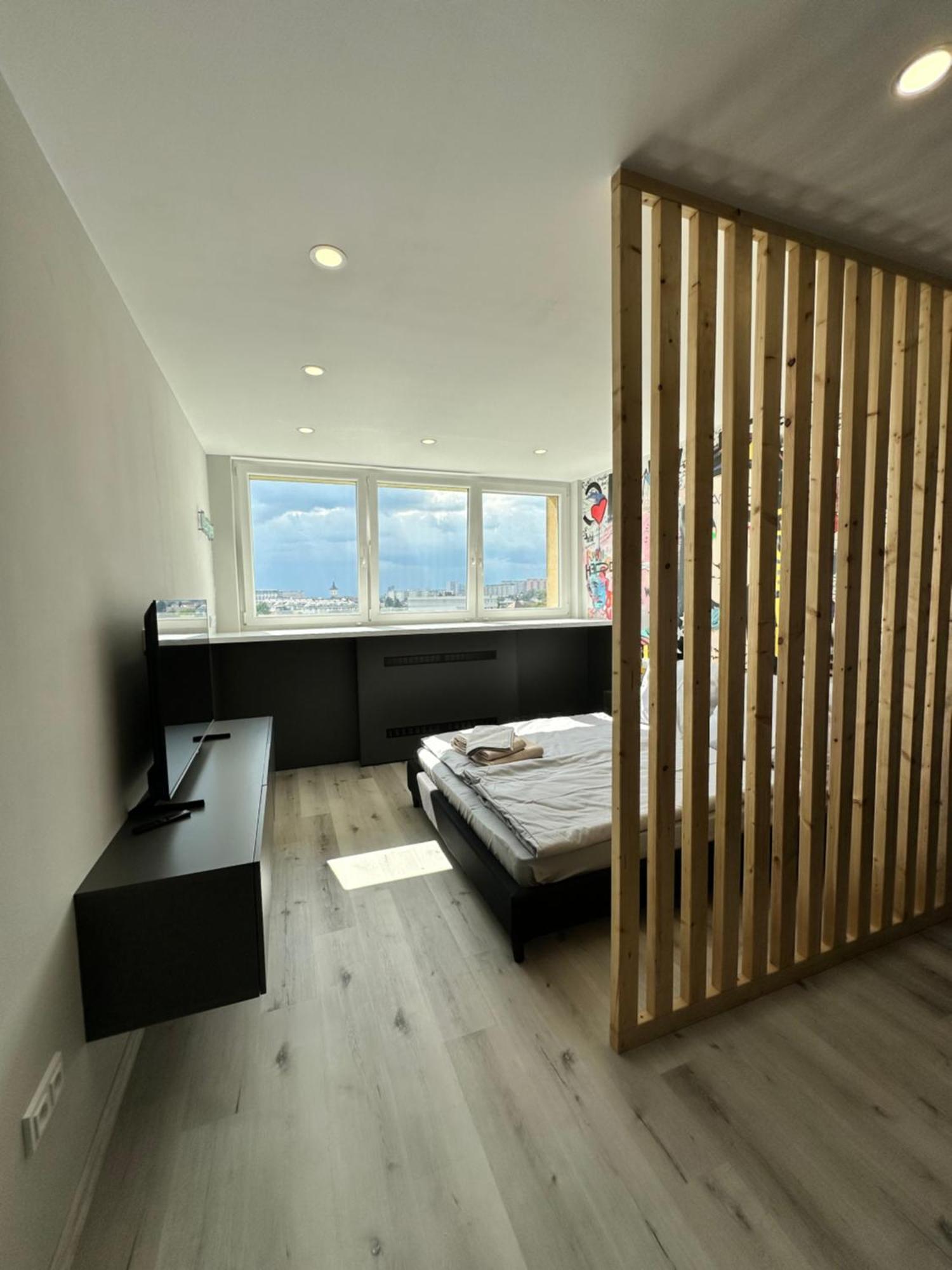 Ios Artprg Apartment
